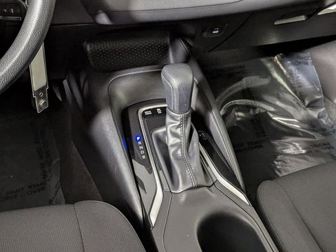 Certified 2025 Toyota Corolla LE image 23