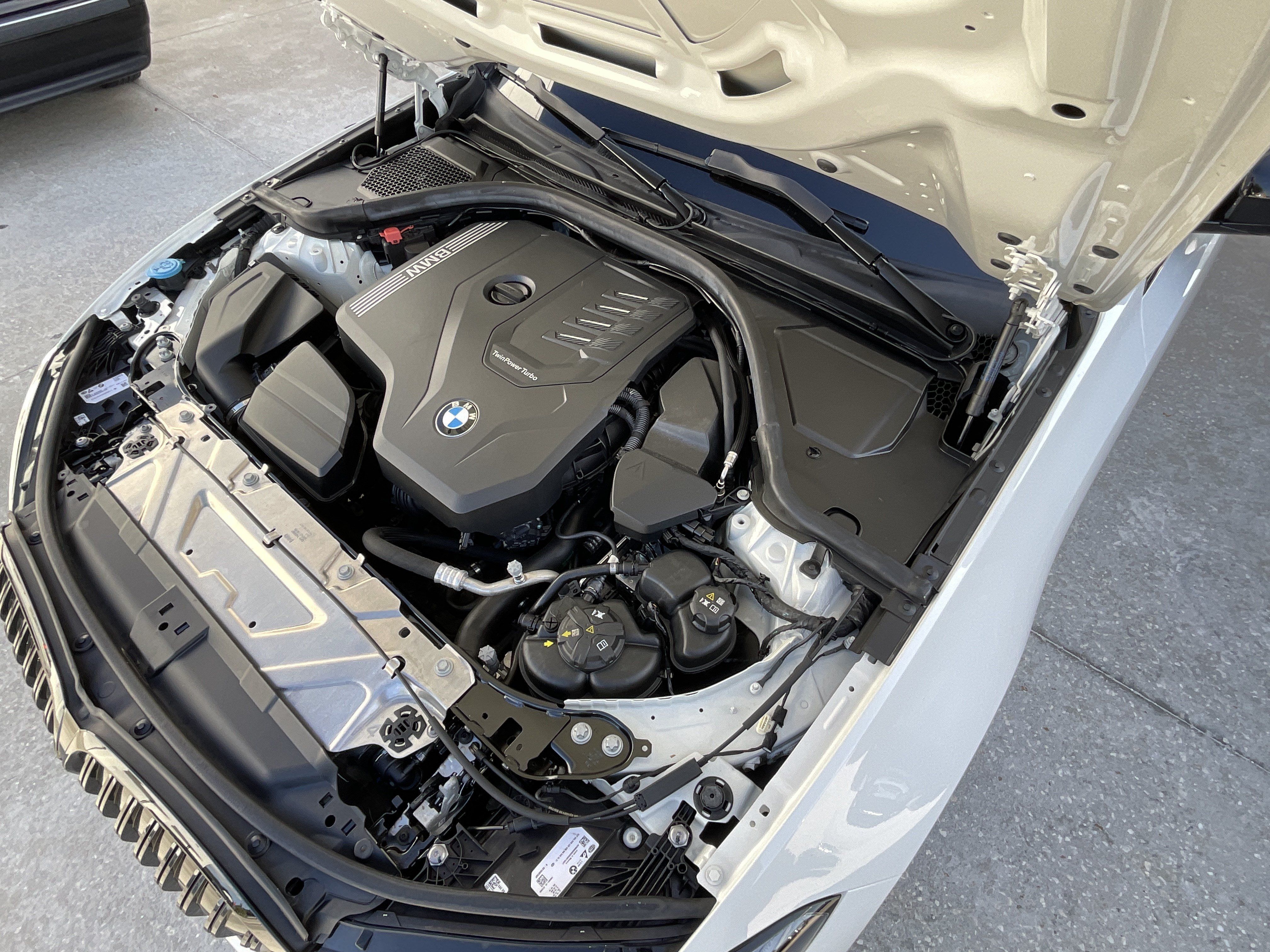 Certified 2024 BMW 330i Sedan w/ M Sport Package RWD image 37