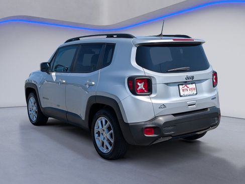 Used 2021 Jeep Renegade Latitude FWD image 7