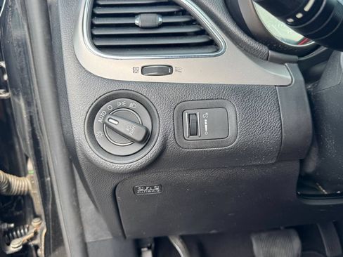 Used 2018 Dodge Journey Crossroad FWD image 19