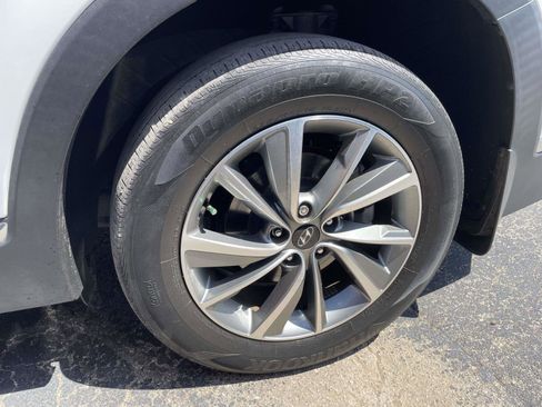 Used 2020 Hyundai Santa Fe SEL w/ Convenience Package image 6