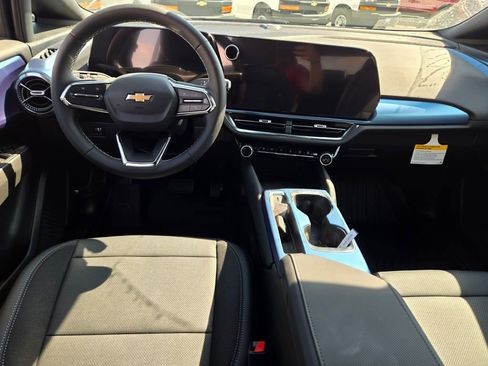 New 2026 Chevrolet Equinox EV LT image 14