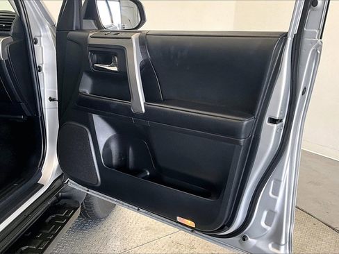 Used 2024 Toyota 4Runner SR5 image 18