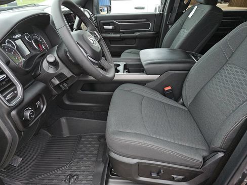 Used 2026 RAM 3500 Big Horn AWD/4WD image 19
