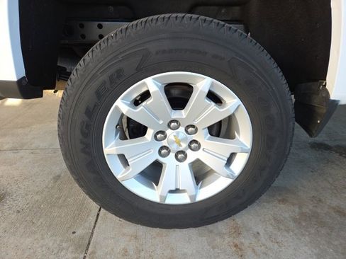Used 2019 Chevrolet Colorado W/T image 59