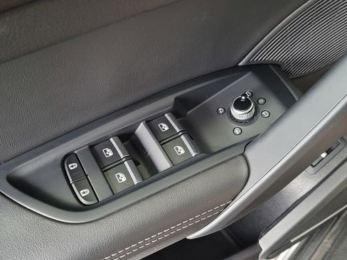 Used 2024 Audi Q5 2.0T Premium Plus image 16