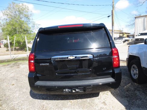 Used 2020 Chevrolet Tahoe 2WD w/ Remote Keyless Entry Package image 4