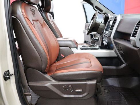 Used 2018 Ford F150 King Ranch w/ Equipment Group 601A Luxury AWD/4WD image 8