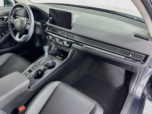 Certified 2023 Honda Civic Touring image 30