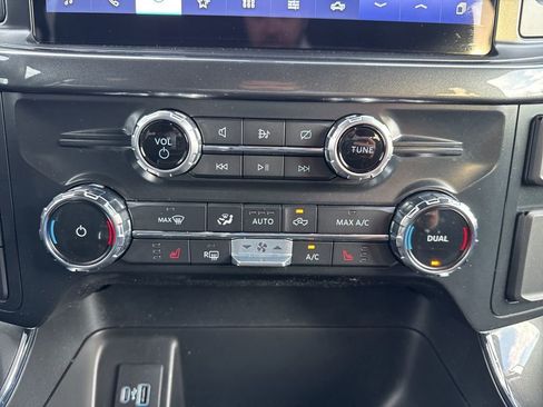 Certified 2022 Ford F150 XLT w/ Equipment Group 302A High image 31