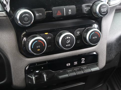 Used 2024 RAM 3500 Tradesman w/ Chrome Appearance Group AWD/4WD image 33