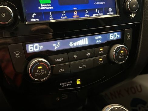 Used 2019 Nissan Rogue Sport SL image 14