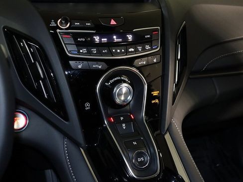 Certified 2025 Acura RDX SH-AWD image 19