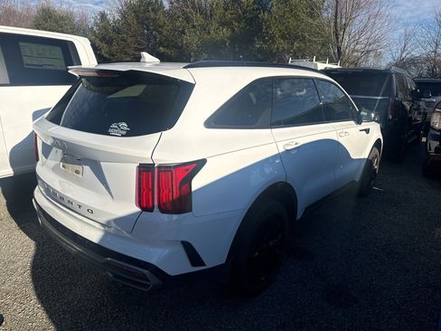 Used 2022 Kia Sorento SX image 5