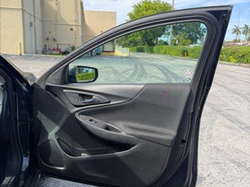 Used 2023 Chevrolet Malibu LT image 13