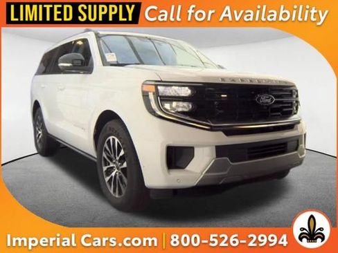 Used 2025 Ford Expedition Platinum AWD/4WD image 1