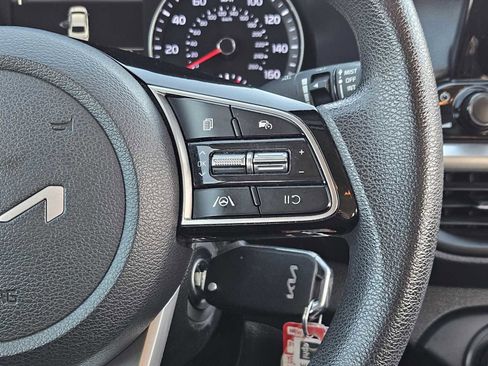 Used 2023 Kia Forte LXS image 25