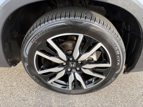 Used 2022 Honda Pilot Elite image 12