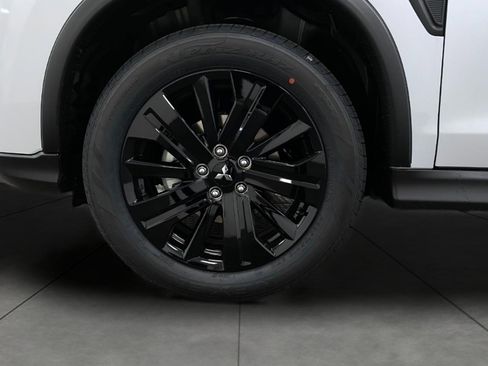 New 2026 Mitsubishi Outlander Sport LE AWD/4WD image 11