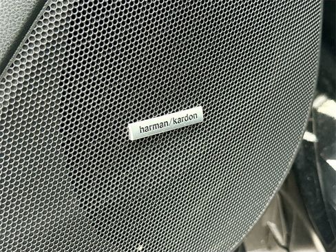 Used 2024 Subaru Forester Touring image 19