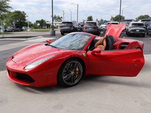 Used 2019 Ferrari 488 Spider RWD image 35
