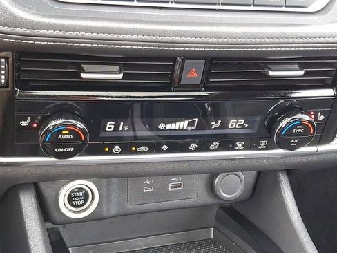 Certified 2022 Nissan Rogue SV w/ SV Premium Package image 51