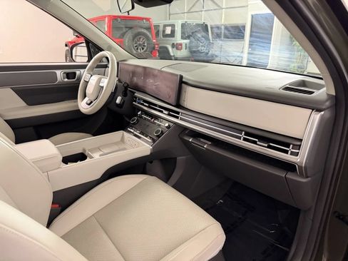 Used 2024 Hyundai Santa Fe SEL AWD/4WD image 35