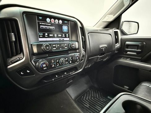 Used 2018 Chevrolet Silverado 1500 LT w/ Texas Edition image 14