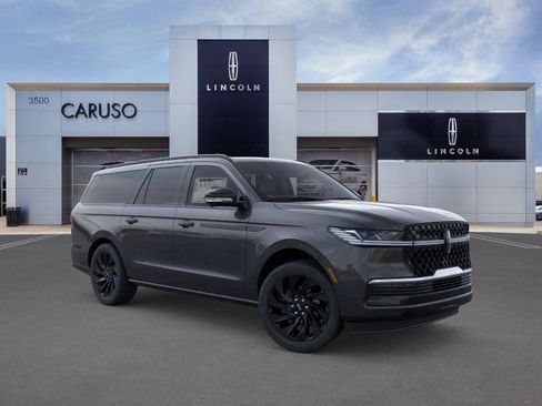 New 2026 Lincoln Navigator L Reserve AWD/4WD image 7