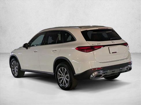 Certified 2025 Mercedes-Benz GLC 300 image 11