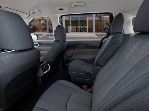 New 2026 Kia Carnival LX image 18