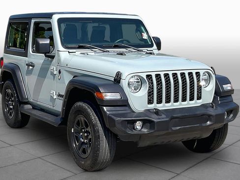 Used 2024 Jeep Wrangler Sport AWD/4WD image 3