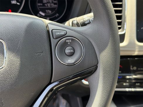 Used 2017 Honda HR-V EX image 34