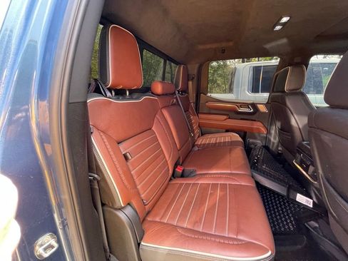 Used 2024 GMC Sierra 1500 Denali Ultimate image 5