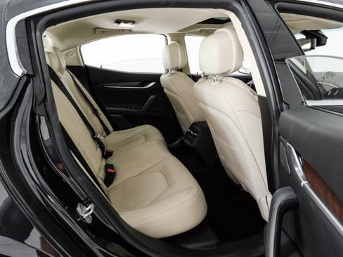Used 2014 Maserati Ghibli S Q4 AWD/4WD image 40