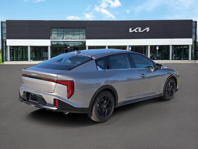 New 2027 Kia K4 GT-Line w/ GT-Line Premium Package FWD image 4