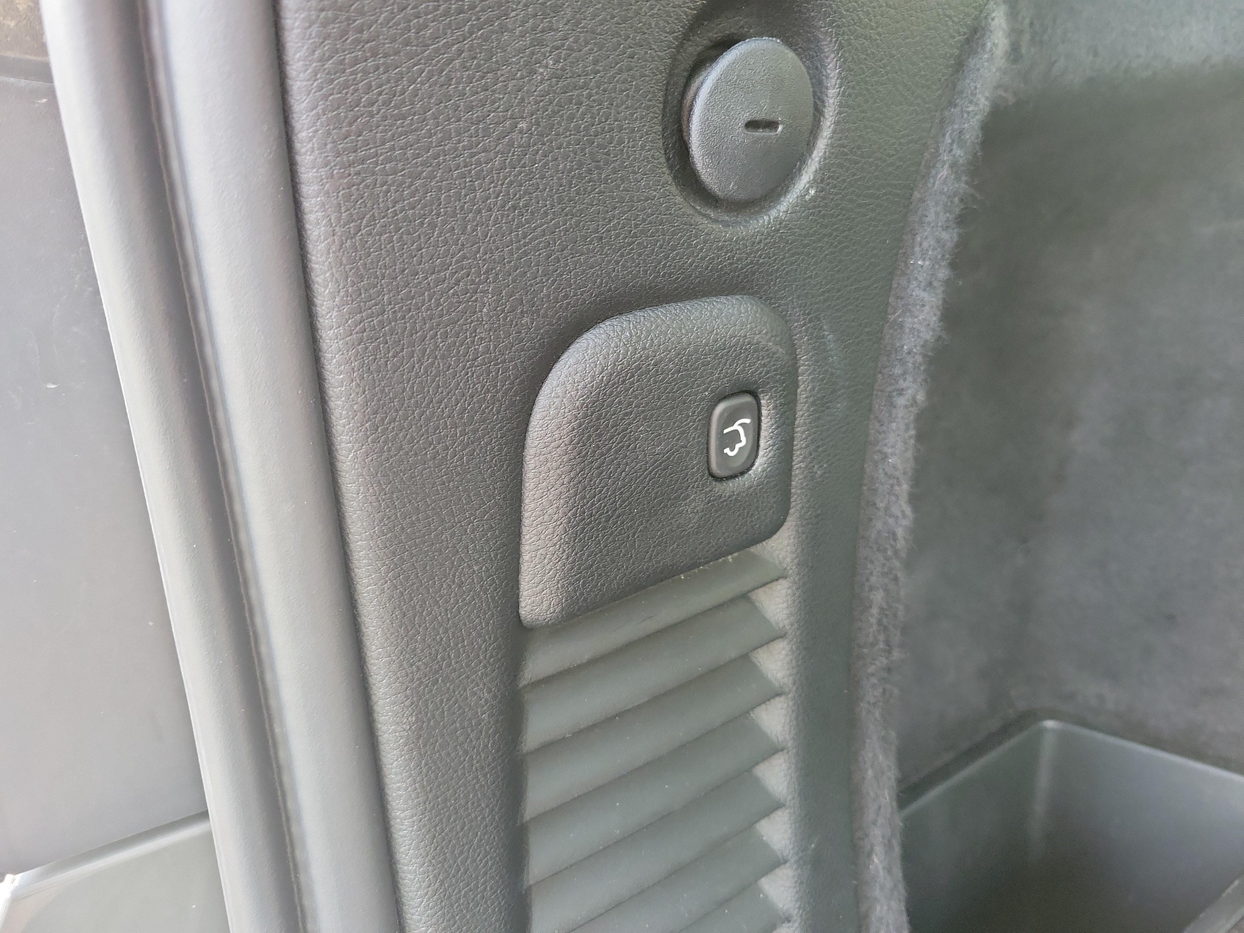Used 2025 Dodge Durango GT AWD/4WD image 10