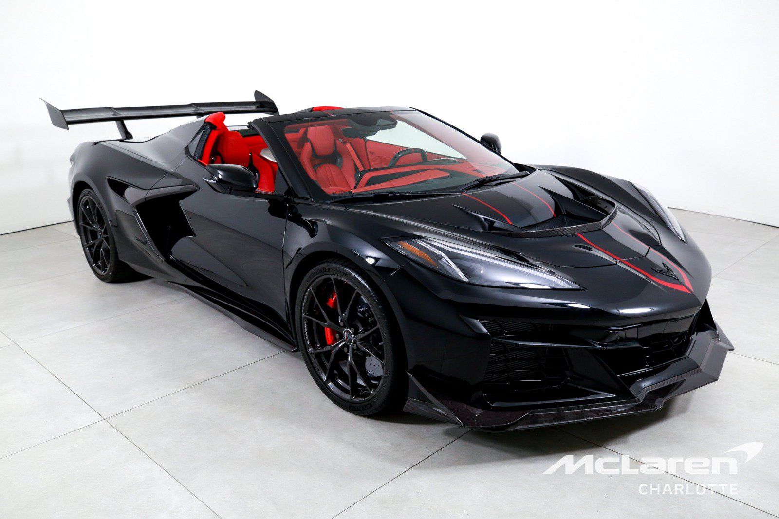 Used 2026 Chevrolet Corvette ZR1 w/ ZR1 Carbon Fiber Aero Package RWD image 4