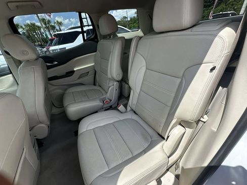 Used 2023 GMC Acadia Denali AWD/4WD image 27