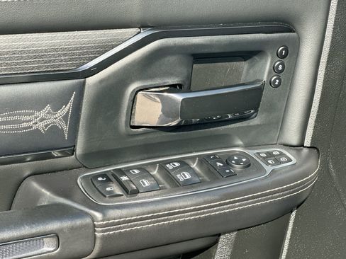 Used 2023 RAM 2500 Limited AWD/4WD image 13