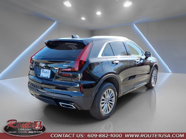 Used 2025 Cadillac XT4 Premium Luxury AWD/4WD image 3