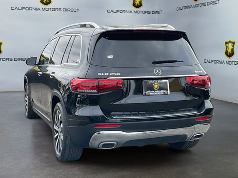 Used 2022 Mercedes-Benz GLB 250 4MATIC image 7