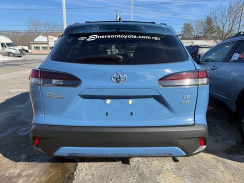 New 2026 Toyota Corolla Cross LE w/ Moonroof Package image 4