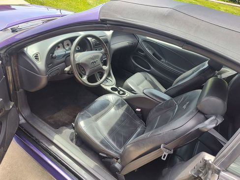 Used 2000 Ford Mustang Convertible RWD image 5
