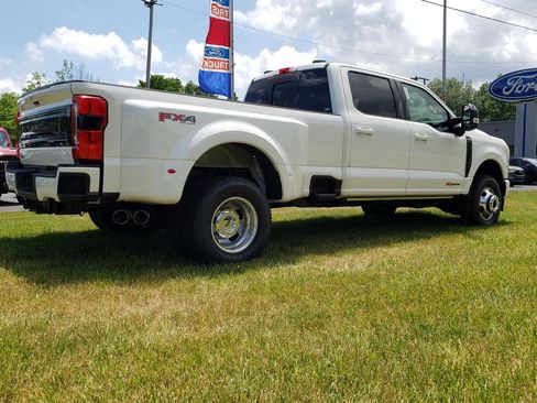 New 2026 Ford F350 Platinum AWD/4WD image 4