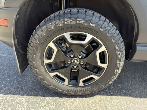 Used 2024 Ford Bronco Sport Outer Banks w/ Tech Package AWD/4WD image 9