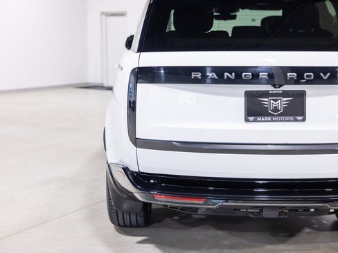 Used 2024 Land Rover Range Rover Long Wheelbase Autobiography AWD/4WD image 14