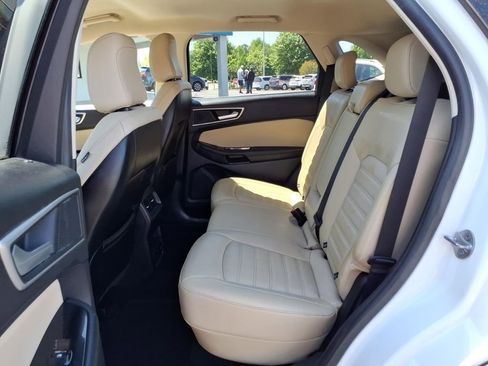 Used 2020 Ford Edge SEL w/ Convenience Package FWD image 6