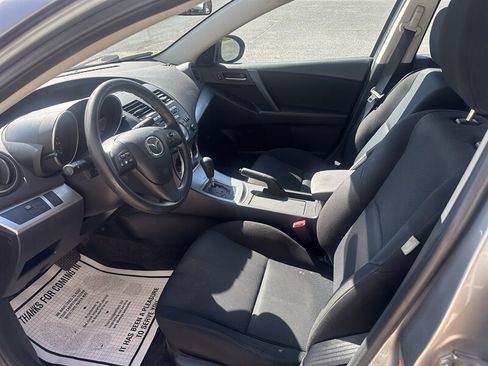 Used 2010 MAZDA MAZDA3 i Touring FWD image 5