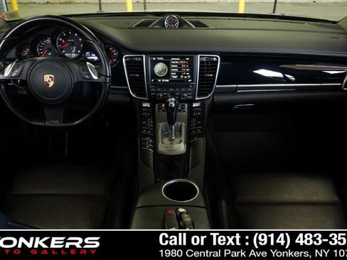 Used 2016 Porsche Panamera 4 Edition image 39